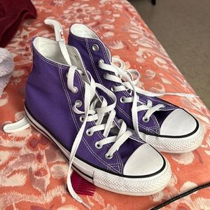 Converse women size 8 purple